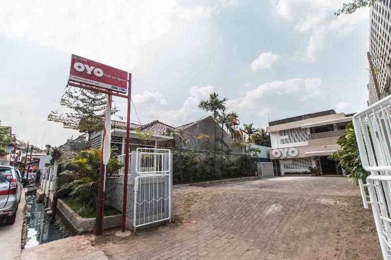 OYO 1001 Pulo Art Space Near Ciranjang ENT Hospital Jakarta Bagian luar foto